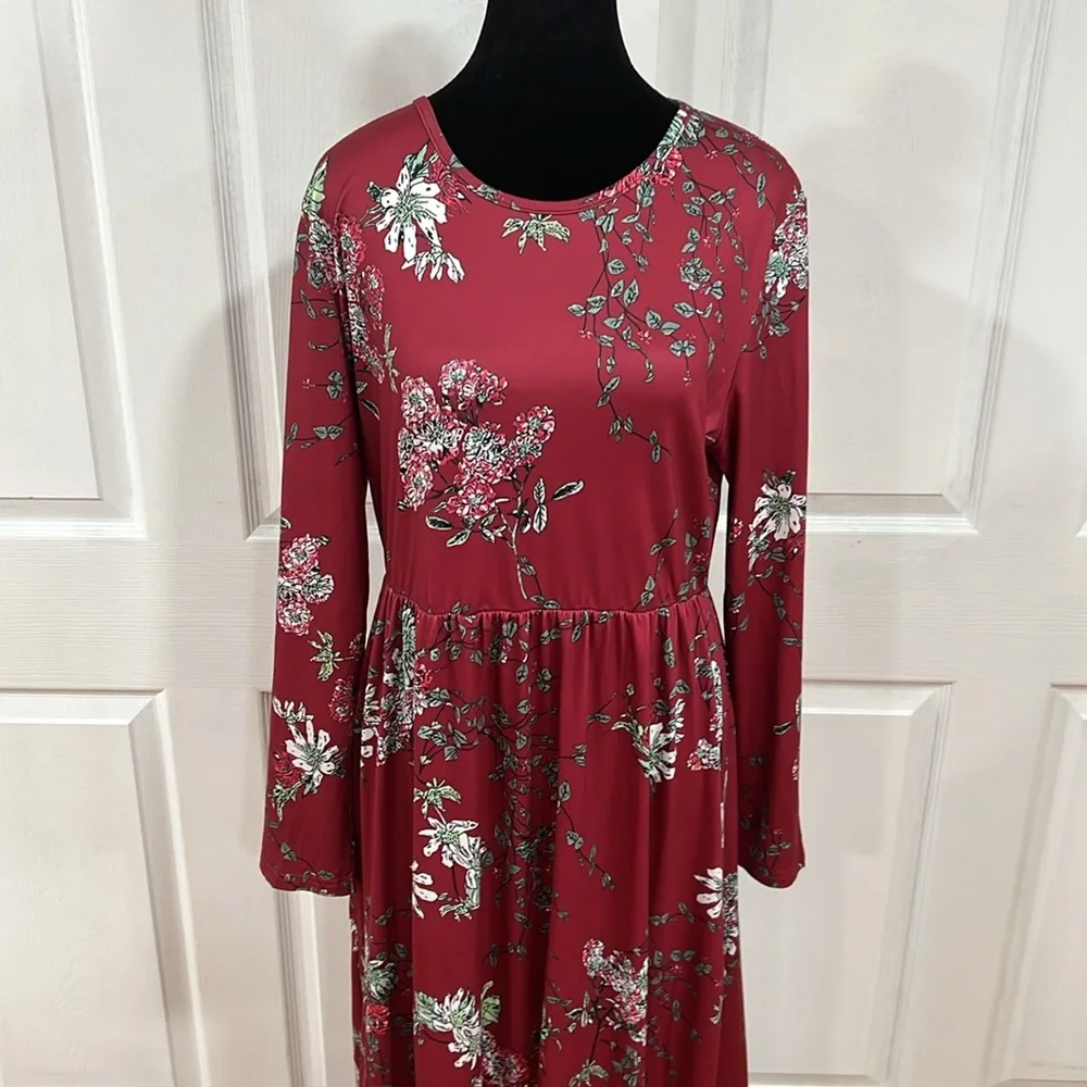 Like new🌹Burgundy Floral Maxi Dress with Long Sleeves size XL - Picture 4 of 16